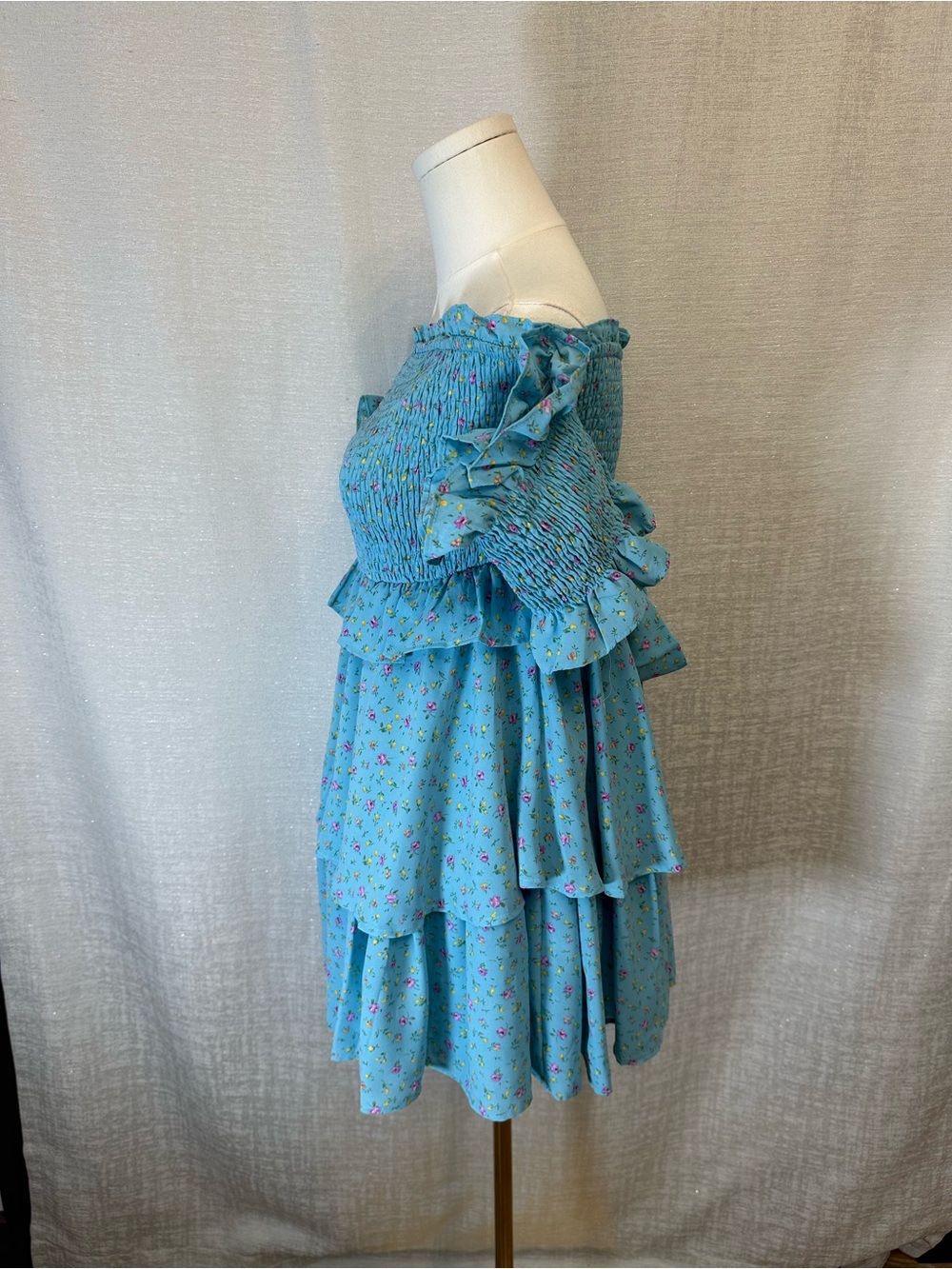 Mable Smocked Off-Shoulder Floral Mini Dress in Light Blue - Picture 4 of 12